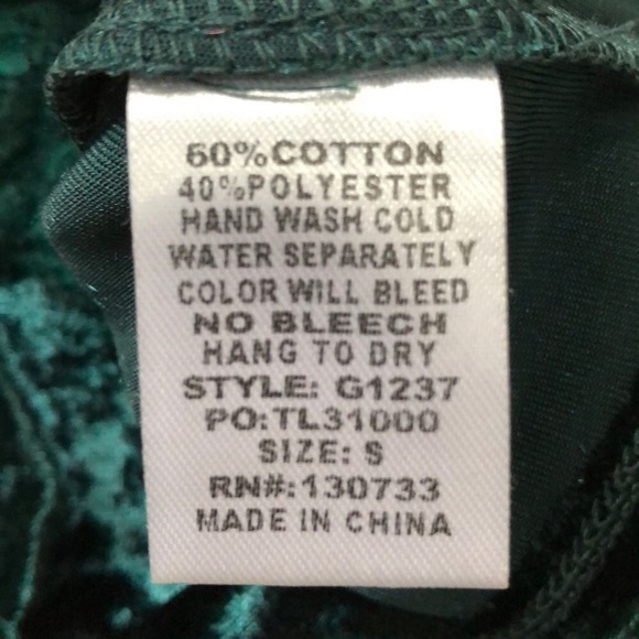 Umgee Velvet Eyelash Lace Bralette In Hunter Green - Picture 6 of 6